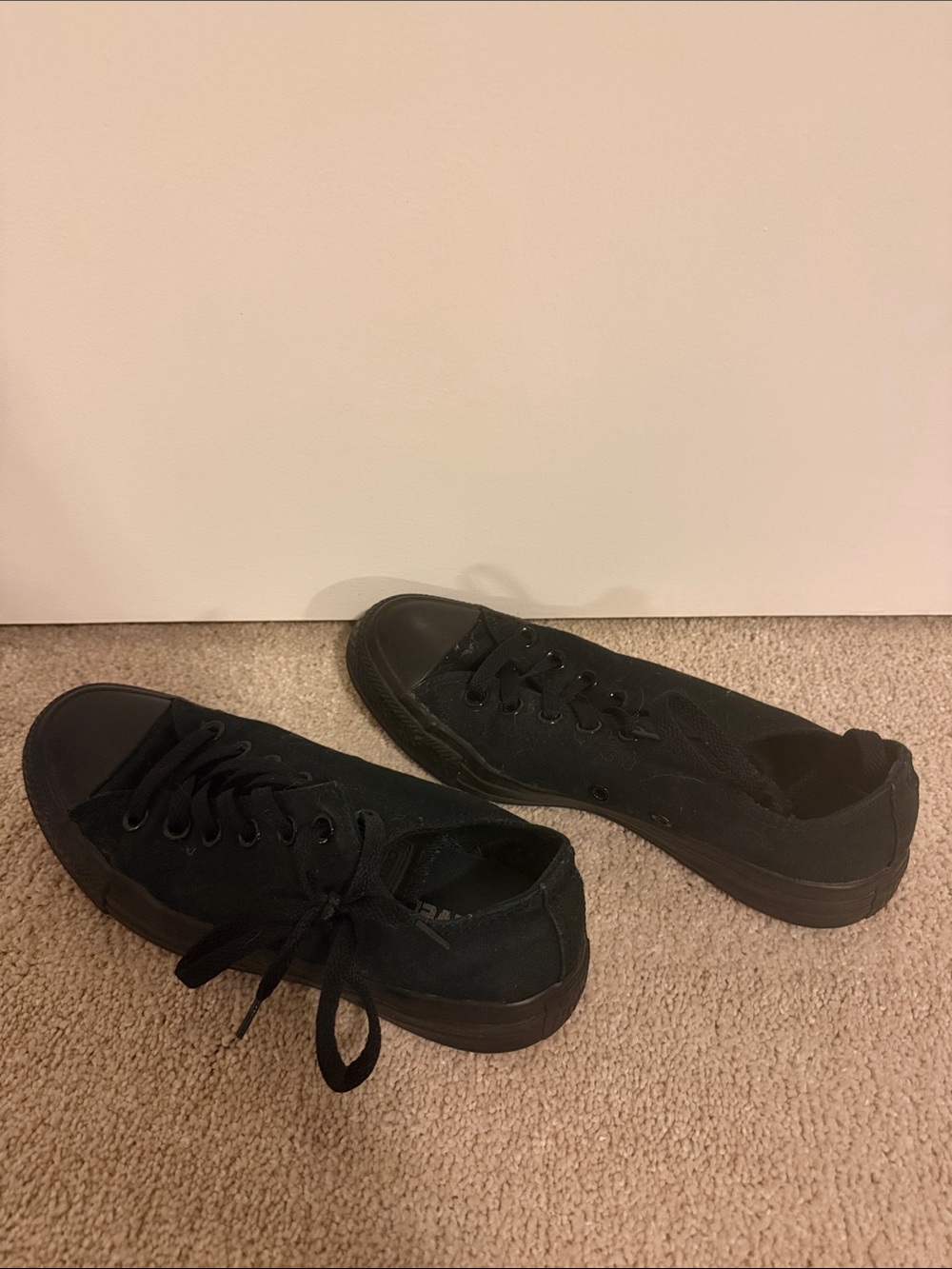 Women's Low-Top Black Canvas Sneakers - Lace-Up Casual Trainers